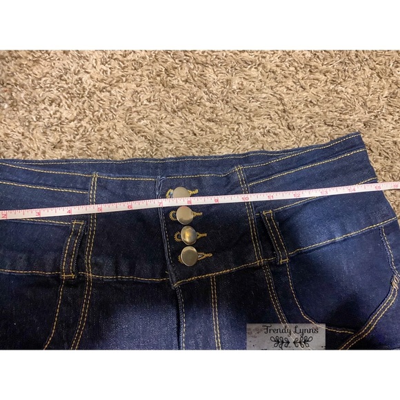 Shein• super hi waisted jeans - Picture 4 of 9